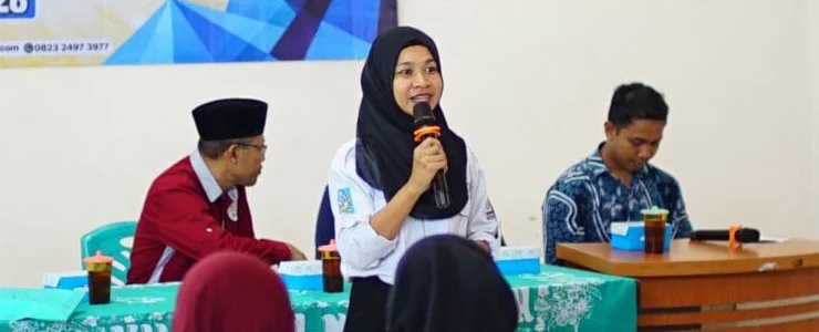 Narasumber pada pengukuhan pengurus / Speakers at the inauguration